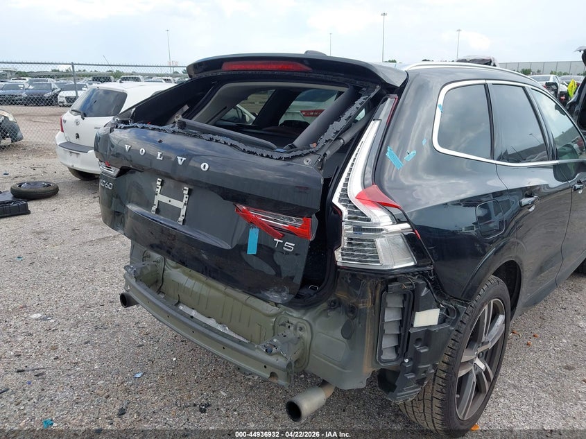 2019 Volvo Xc60 T5 Momentum VIN: LYV102DK8KB178952 Lot: 44936932
