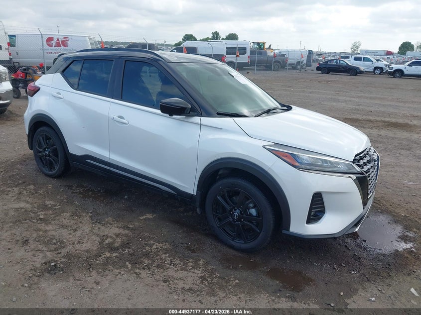 2024 NISSAN KICKS SR XTRONIC CVT