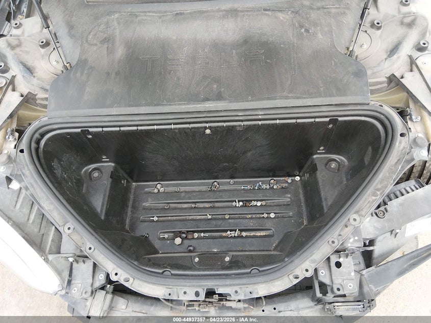 2019 Tesla Model S 100D/75D/Long Range/Standard Range VIN: 5YJSA1E29KF307273 Lot: 44937357