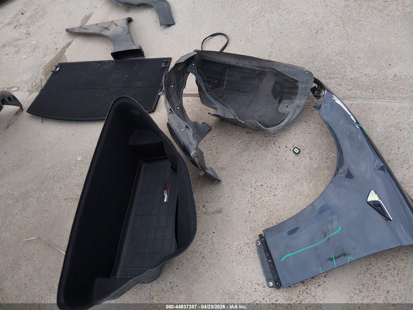 2019 Tesla Model S 100D/75D/Long Range/Standard Range VIN: 5YJSA1E29KF307273 Lot: 44937357