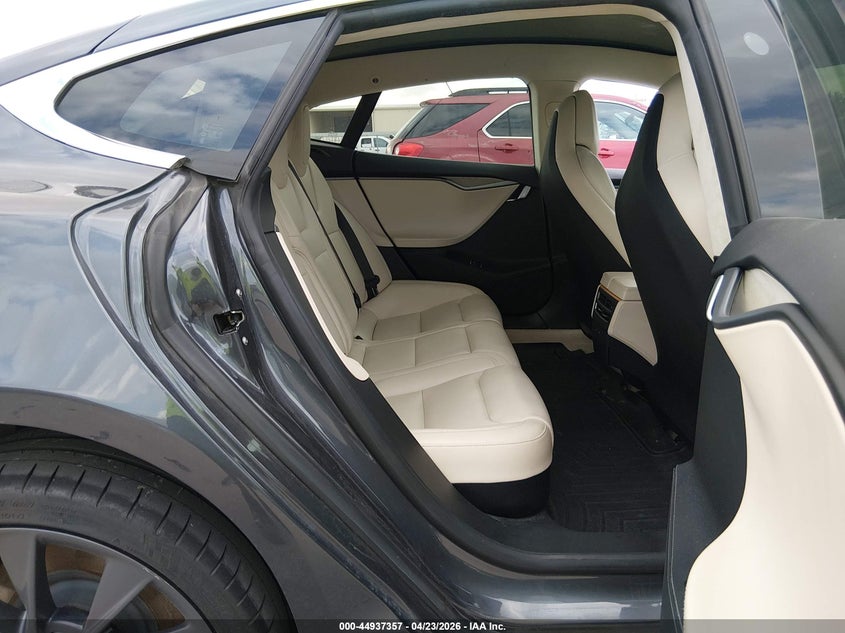 2019 Tesla Model S 100D/75D/Long Range/Standard Range VIN: 5YJSA1E29KF307273 Lot: 44937357