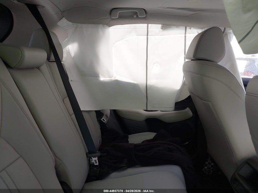 2026 HONDA HR-V 2WD EX-L — Photo 8