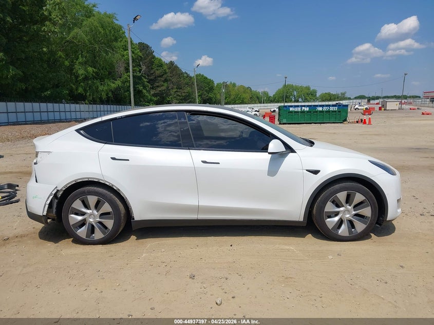 2021 Tesla Model Y Long Range Dual Motor All-Wheel Drive VIN: 5YJYGDEE9MF204846 Lot: 44937397