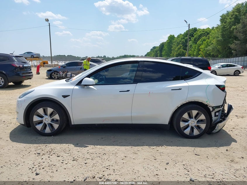 2021 Tesla Model Y Long Range Dual Motor All-Wheel Drive VIN: 5YJYGDEE9MF204846 Lot: 44937397
