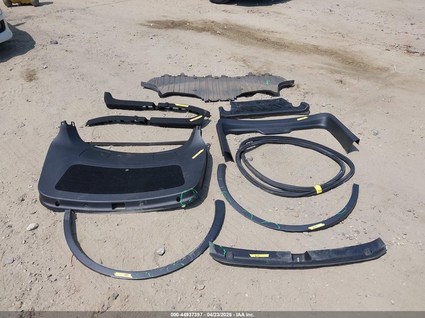 2021 Tesla Model Y Long Range Dual Motor All-Wheel Drive VIN: 5YJYGDEE9MF204846 Lot: 44937397