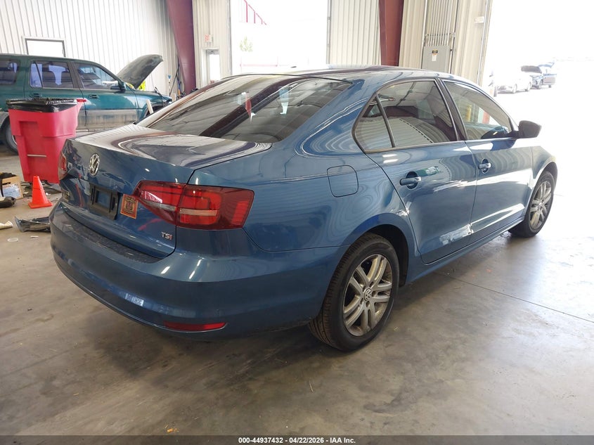 2018 VOLKSWAGEN JETTA auction photo 4