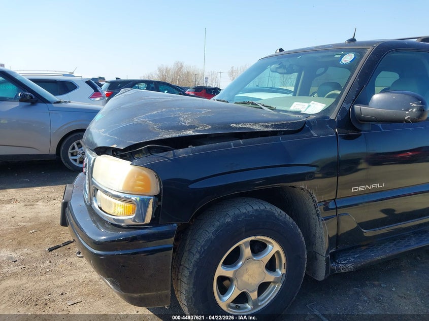 2004 GMC Yukon Denali VIN: 1GKEK63U54J272999 Lot: 44937621