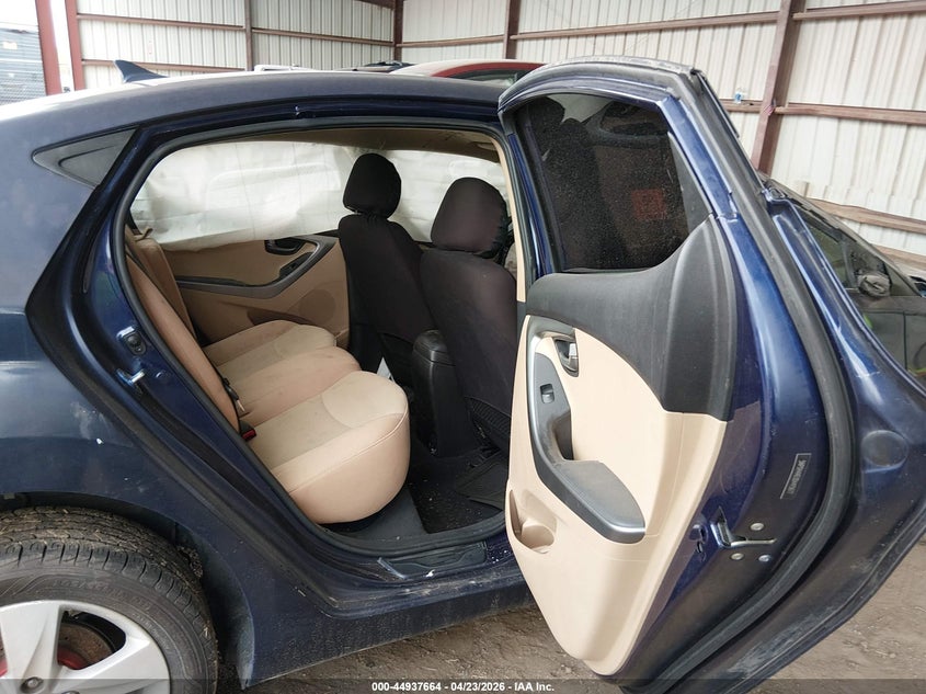 2013 HYUNDAI ELANTRA auction photo 8