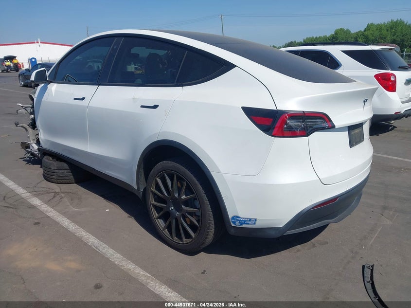 2021 TESLA MODEL Y ELECTRIC(VIN: 5YJYGDEE5MF240520