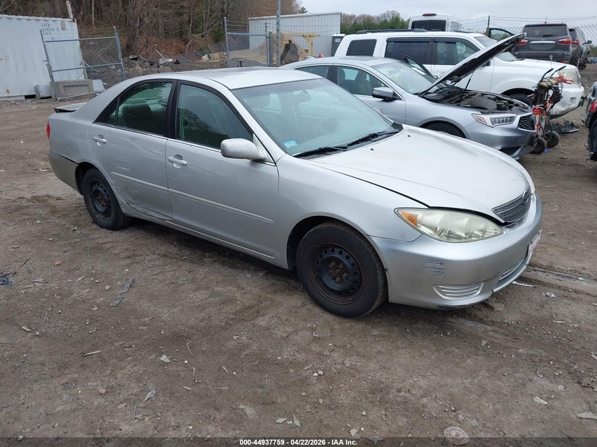 2005 Toyota Camry Le