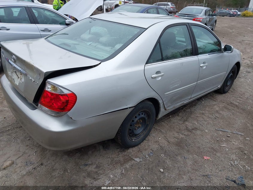 2005 Toyota Camry Le