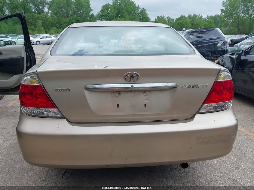 2005 Toyota Camry Le VIN: 4T1BE32K75U947946 Lot: 44938056