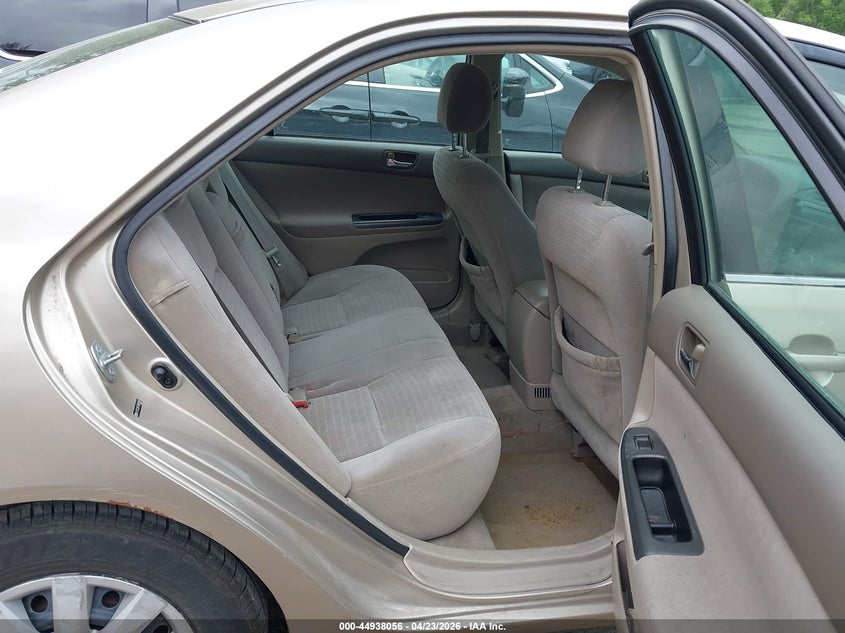 2005 Toyota Camry Le VIN: 4T1BE32K75U947946 Lot: 44938056