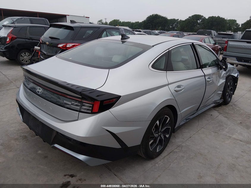 2025 Hyundai Sonata Sel