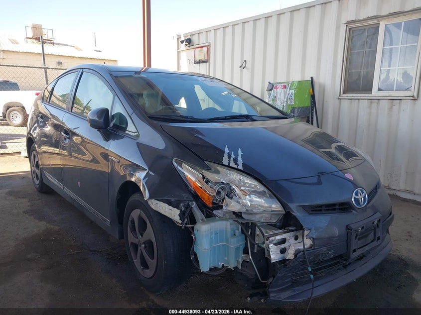 2015 TOYOTA PRIUS FOUR