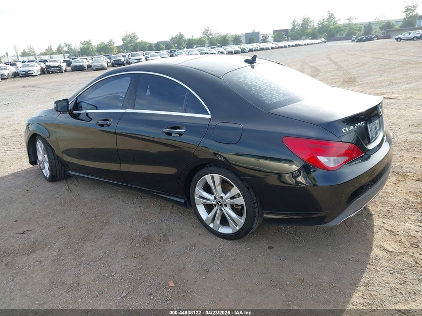 2018 MERCEDES-BENZ CLA 250 — zdjęcie 3