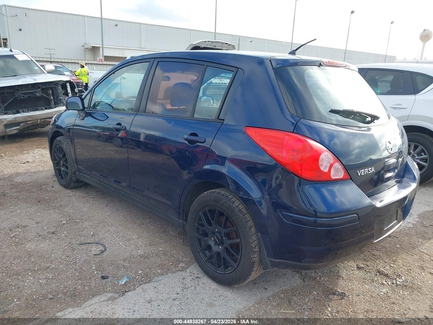3N1BC1CPXCL367786 2012 Nissan Versa 1.8 1.8 S Blue