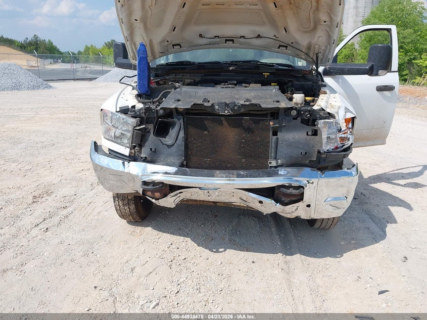 2018 Ram 3500 Ram Chassis Tradesman/Slt/Laramie white Lot 111044938475 Vin 3C7WRTCL7JG100622