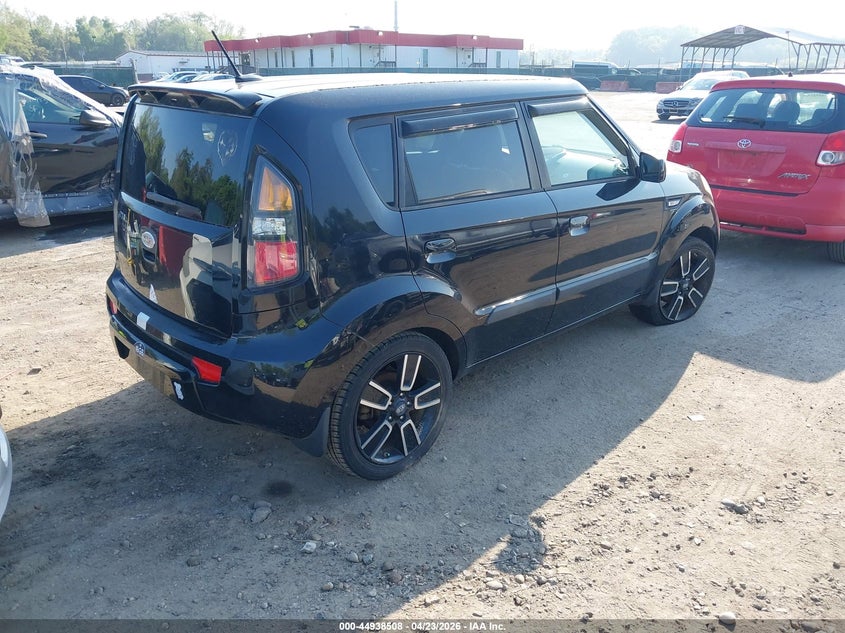 2010 Kia Soul +