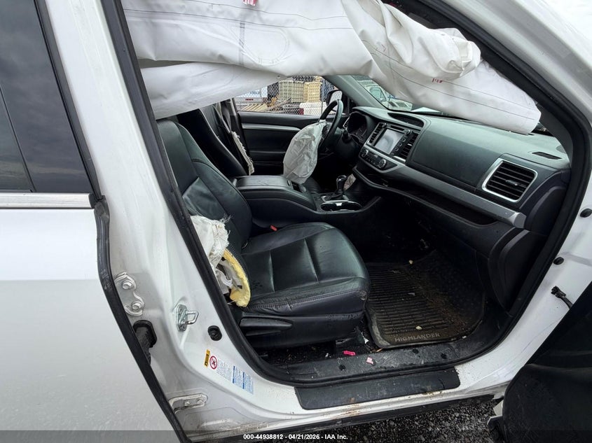 2016 Toyota Highlander Xle V6