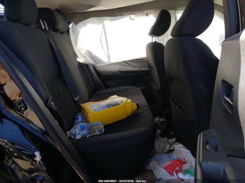 2018 NISSAN KICKS auction photo 8