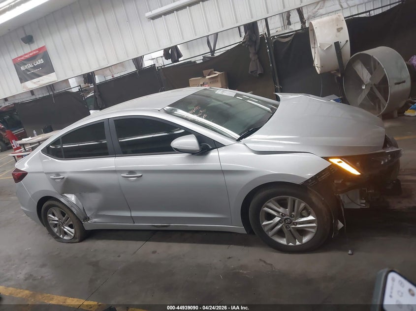 VIN KMHD84LF1KU756011 2019 HYUNDAI ELANTRA SEL