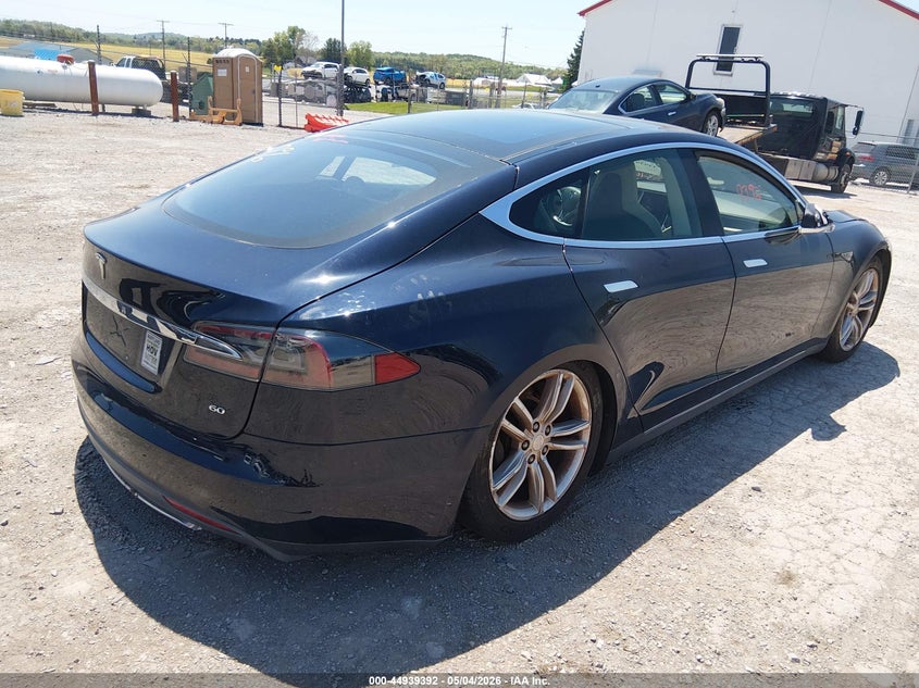 Vin: 5yjsa1ag1dfp03587, lot: 45436788, tesla model s 20134