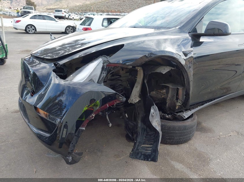 2023 TESLA MODEL Y ELECTRIC(VIN: 7SAYGDEF1PF766563