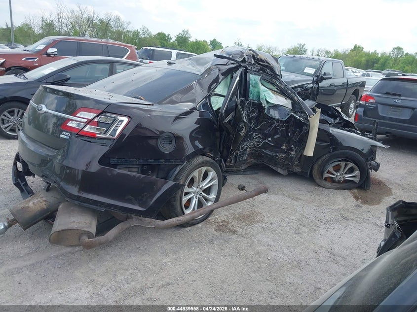 2013 FORD TAURUS auction photo 4