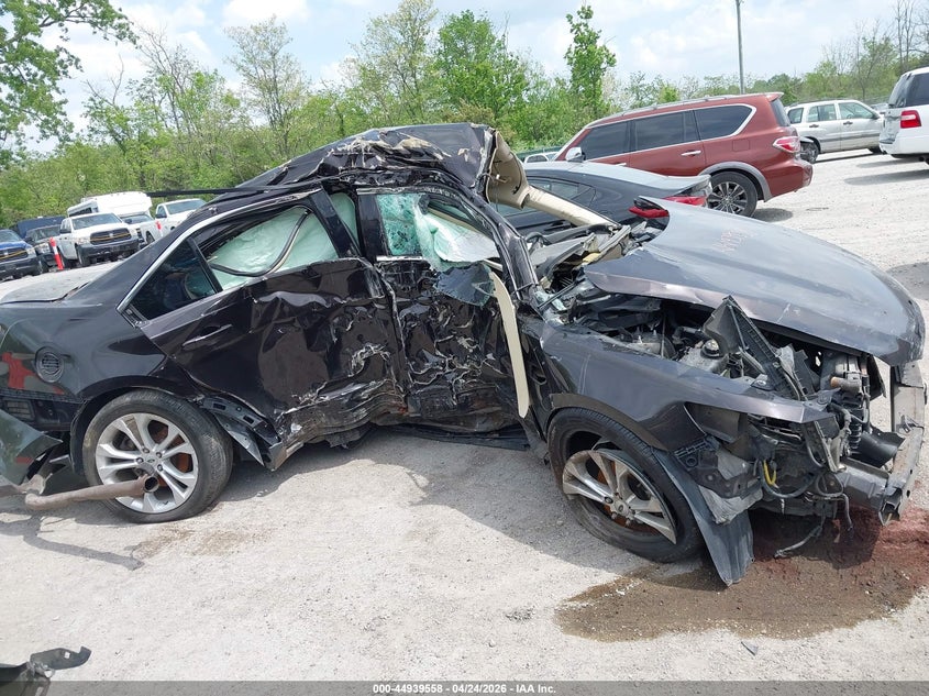 2013 FORD TAURUS auction photo 6