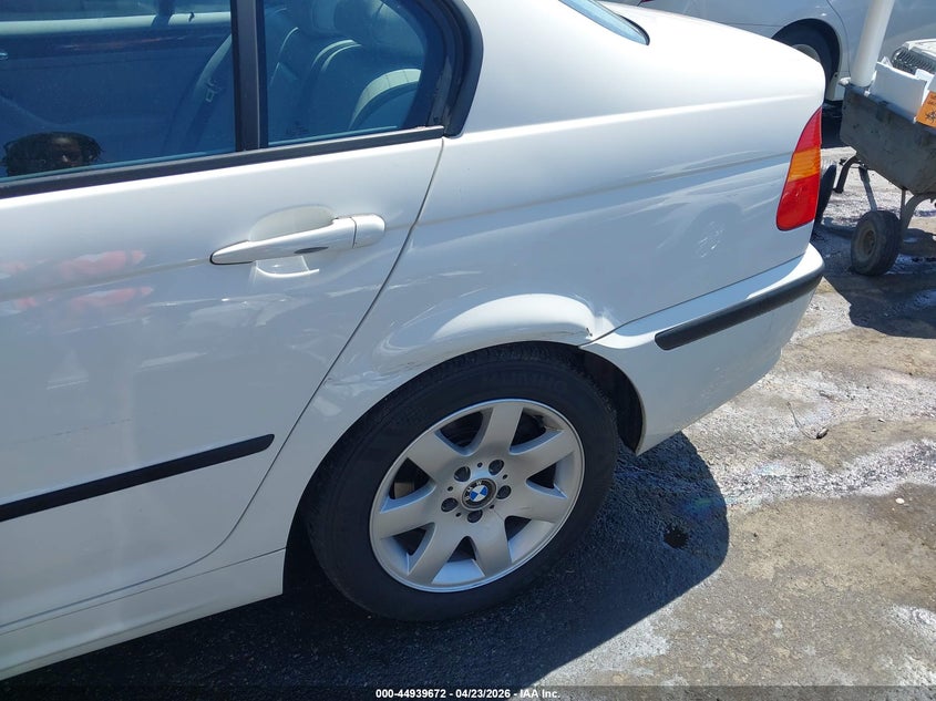 2003 BMW 325I VIN: WBAEV33433KL80769 Lot: 44939672