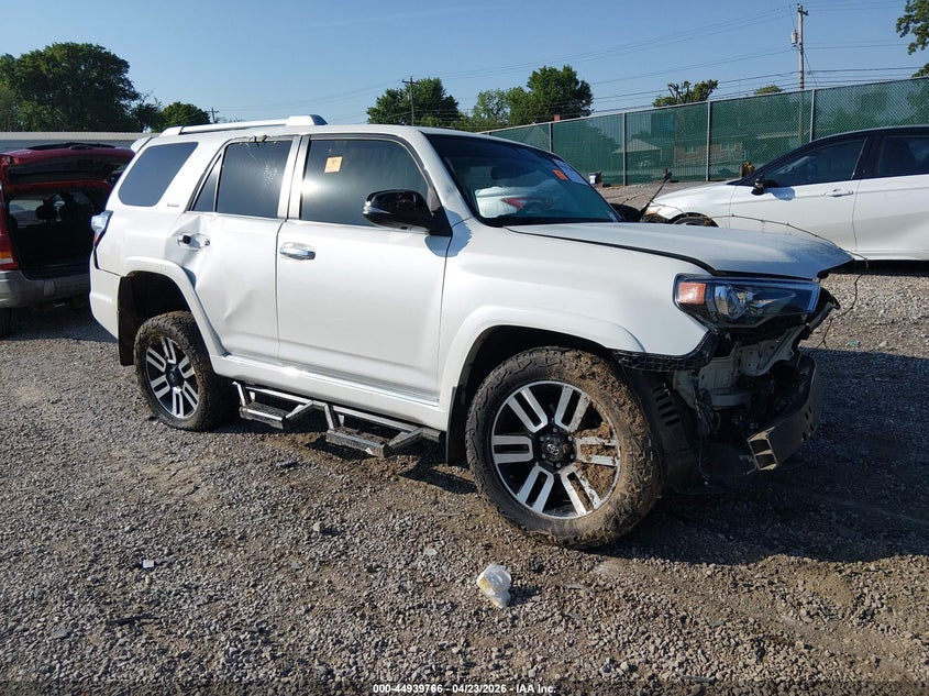 2018 TOYOTA 4RUNNER LIMITED — Photo gallery