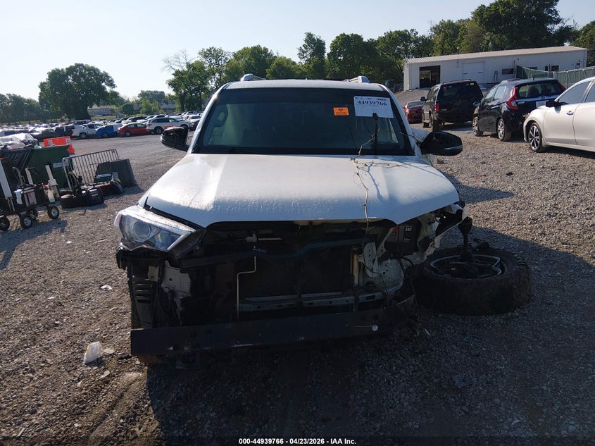 2018 TOYOTA 4RUNNER LIMITED — Photo 12