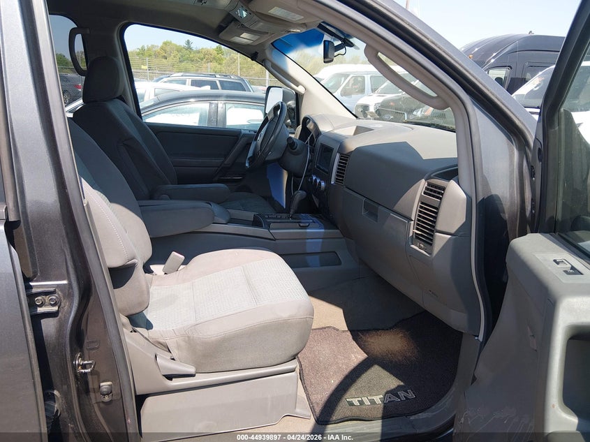 2006 Nissan Titan Se