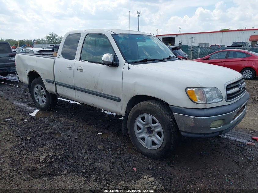 TOYOTA TUNDRA 2001. Lot# 44939971. VIN 5TBRT34151S203900. Photo 1