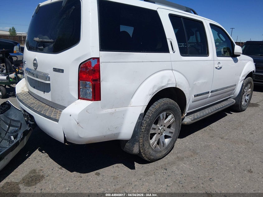 2012 Nissan Pathfinder Silver