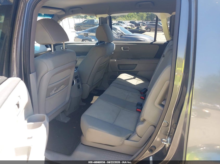 2011 HONDA PILOT auction photo 8