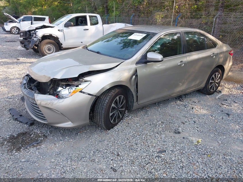 2017 Toyota Camry Le 4T1BF1FK1HU437558 photo 1
