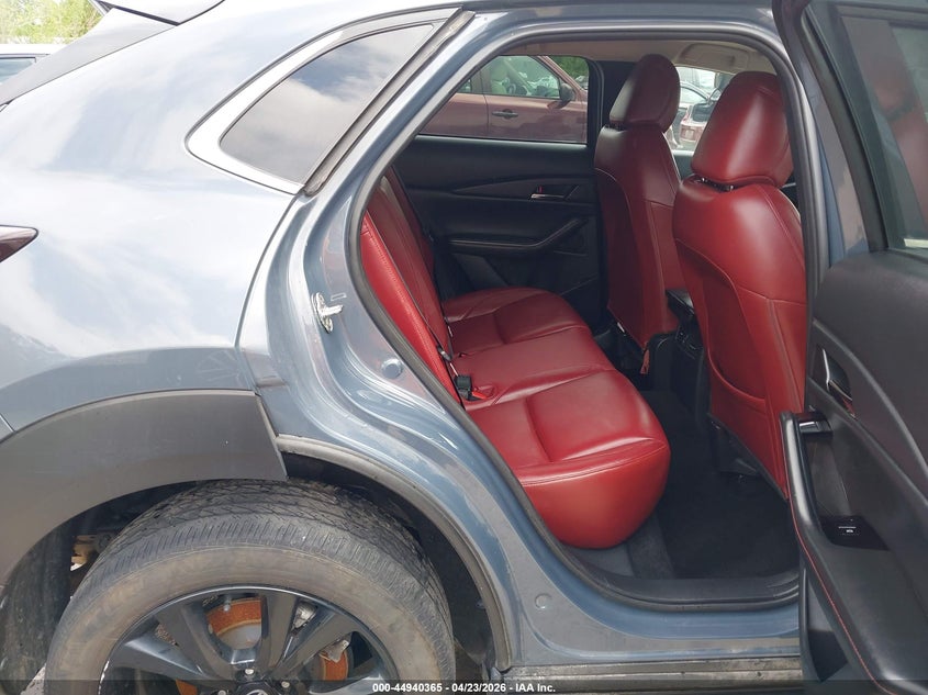 2022 Mazda Cx-30 Carbon Edition VIN: 3MVDMBCL5NM422551 Lot: 44940365