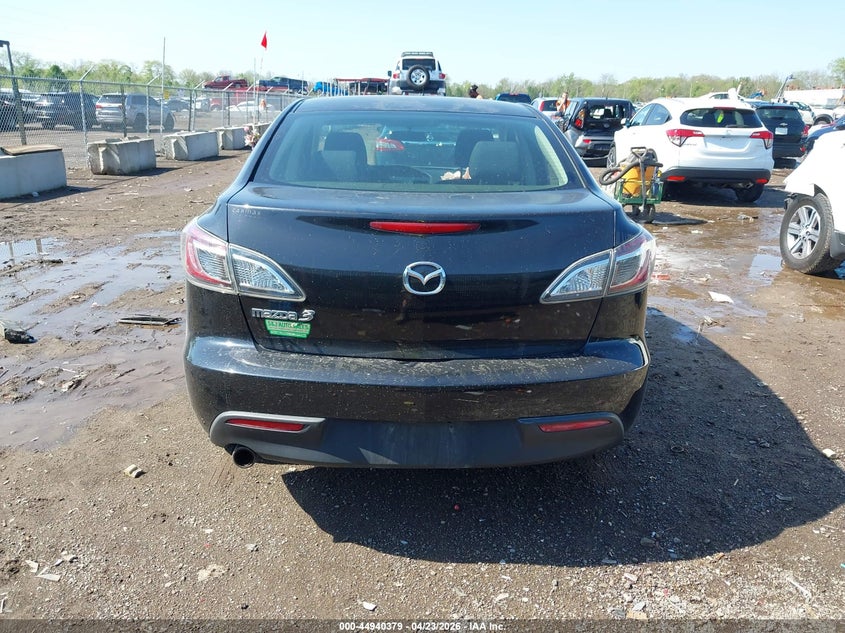 2011 Mazda Mazda3 I Touring VIN: JM1BL1VF8B1494463 Lot: 44940379