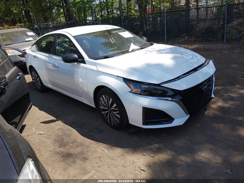 2025 Nissan Altima Sv Fwd