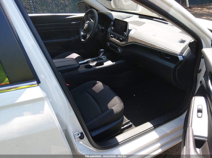 2025 Nissan Altima Sv Fwd