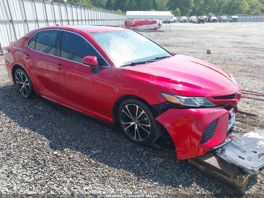 TOYOTA CAMRY SE 2019