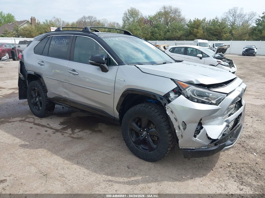 2020 TOYOTA RAV4 HYBRID XSE