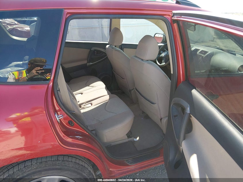 2008 TOYOTA RAV4 auction photo 8