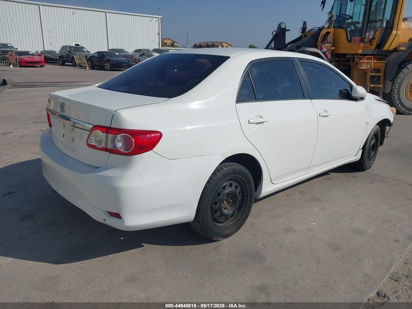 Vin: 2t1bu4ee6bc612785, lot: 45438212, toyota corolla le 20114
