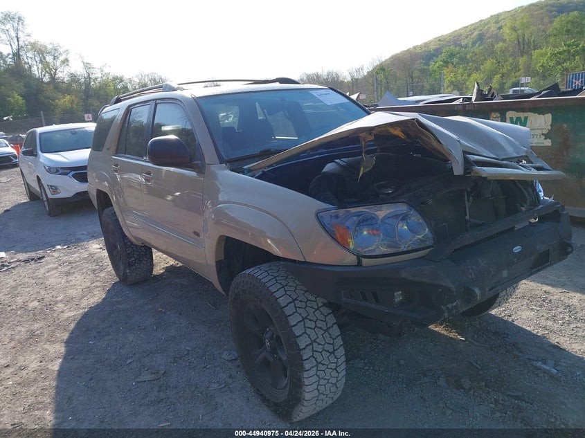 TOYOTA 4RUNNER 2004. Lot# 44940975. VIN JTEBU14R440046864. Photo 1