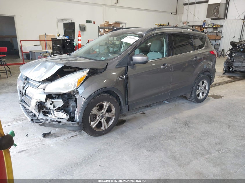 Vin: 01fmcu9g94eud4583, lot: 45438423, ford escape se 20142