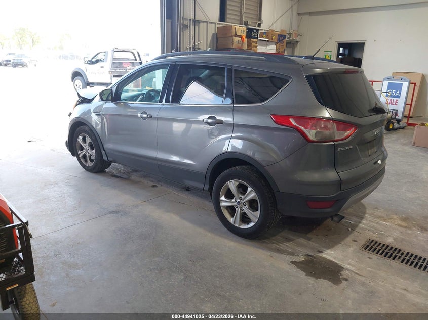 Vin: 01fmcu9g94eud4583, lot: 45438423, ford escape se 20143