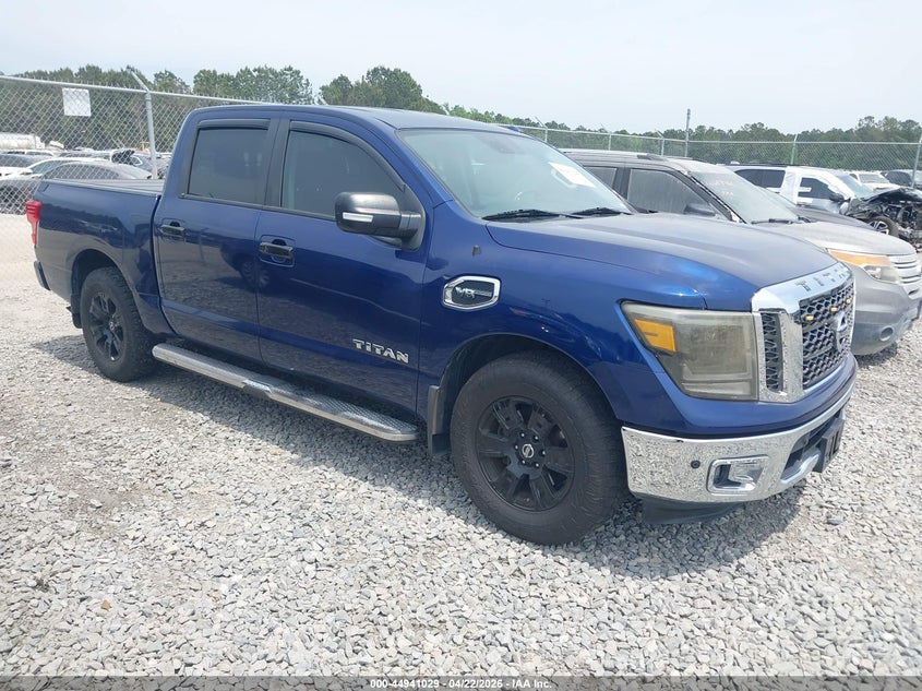 2017 Nissan Titan Sv